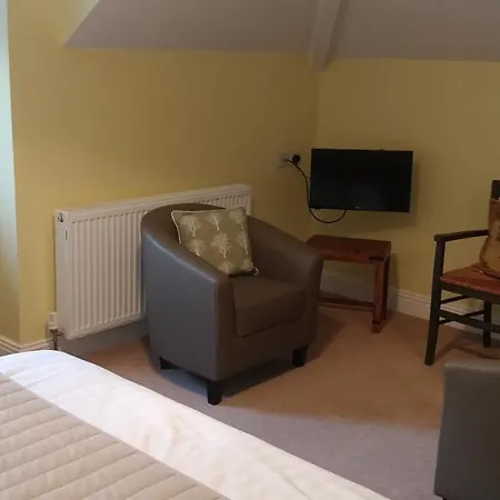 Avonmore House Guest 4*