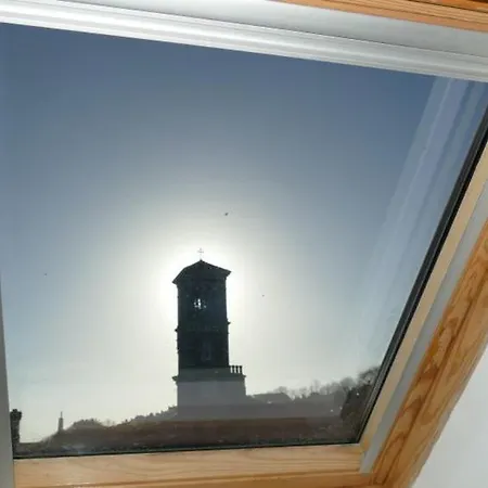 Avonmore House Guest 4* يوغال