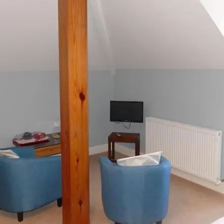 Avonmore House Guest