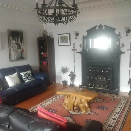 Avonmore House 4*