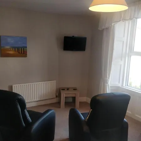 Avonmore House Guest بيت ضيافة يوغال