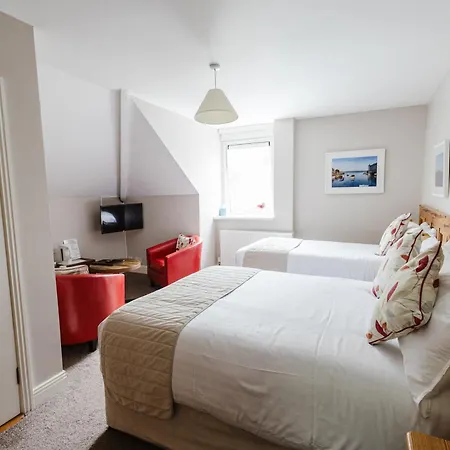 Avonmore House Guest