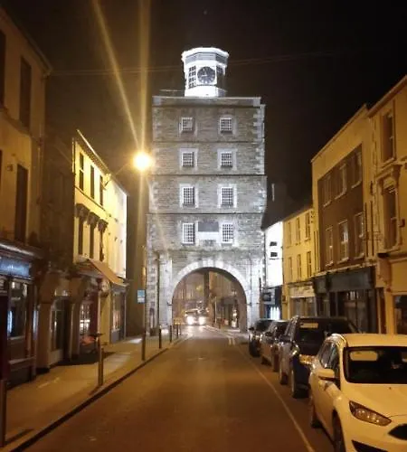 Avonmore House Guest