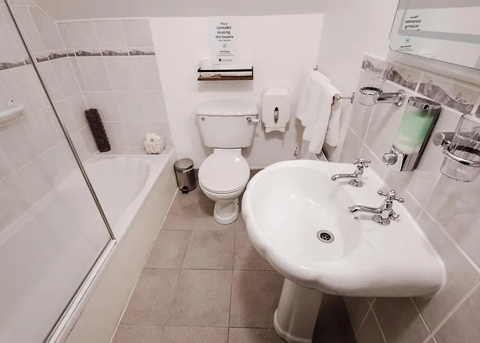 Guest house Avonmore House 4*